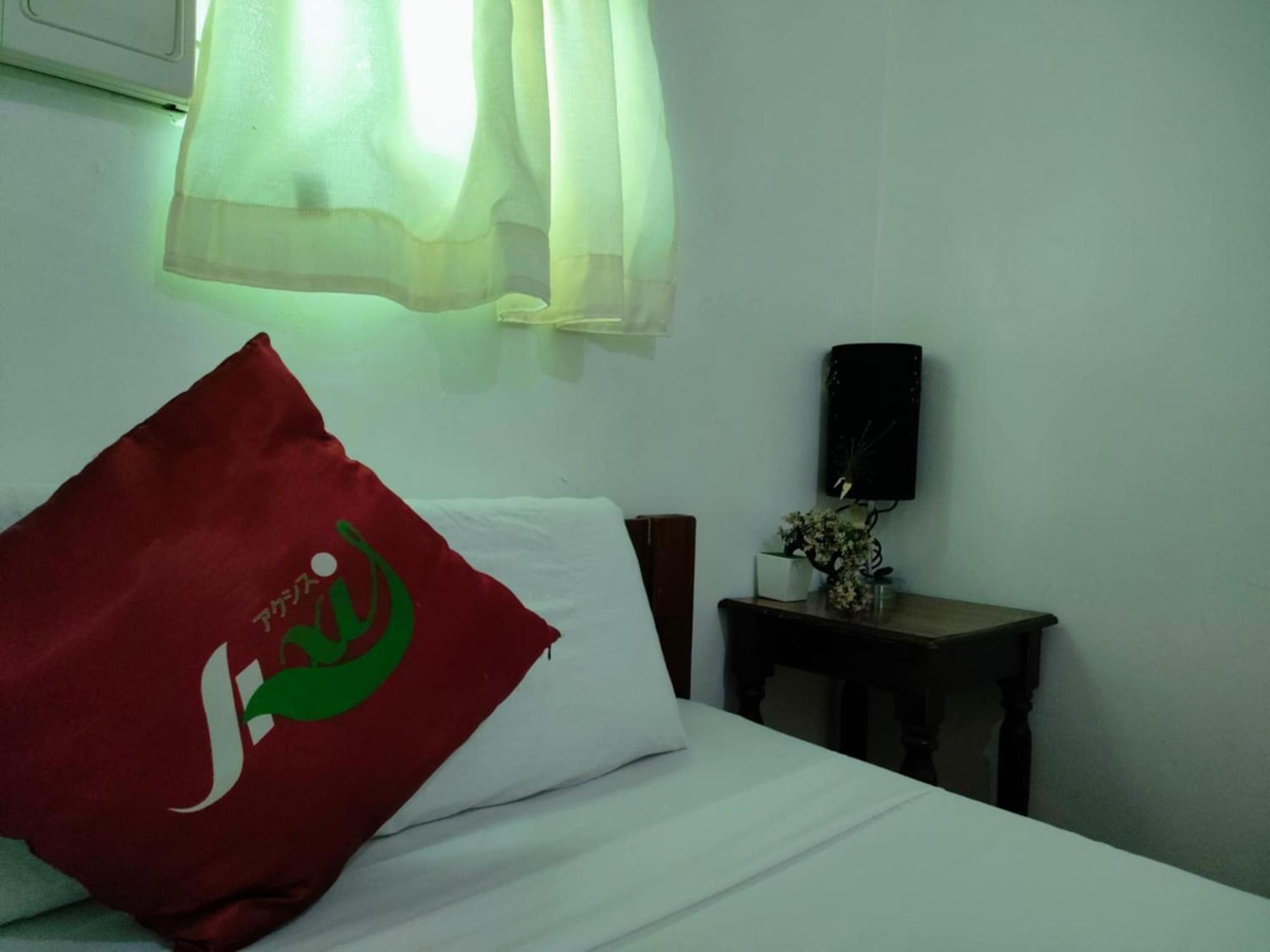Axis Pension Hotel マクタン エクステリア 写真