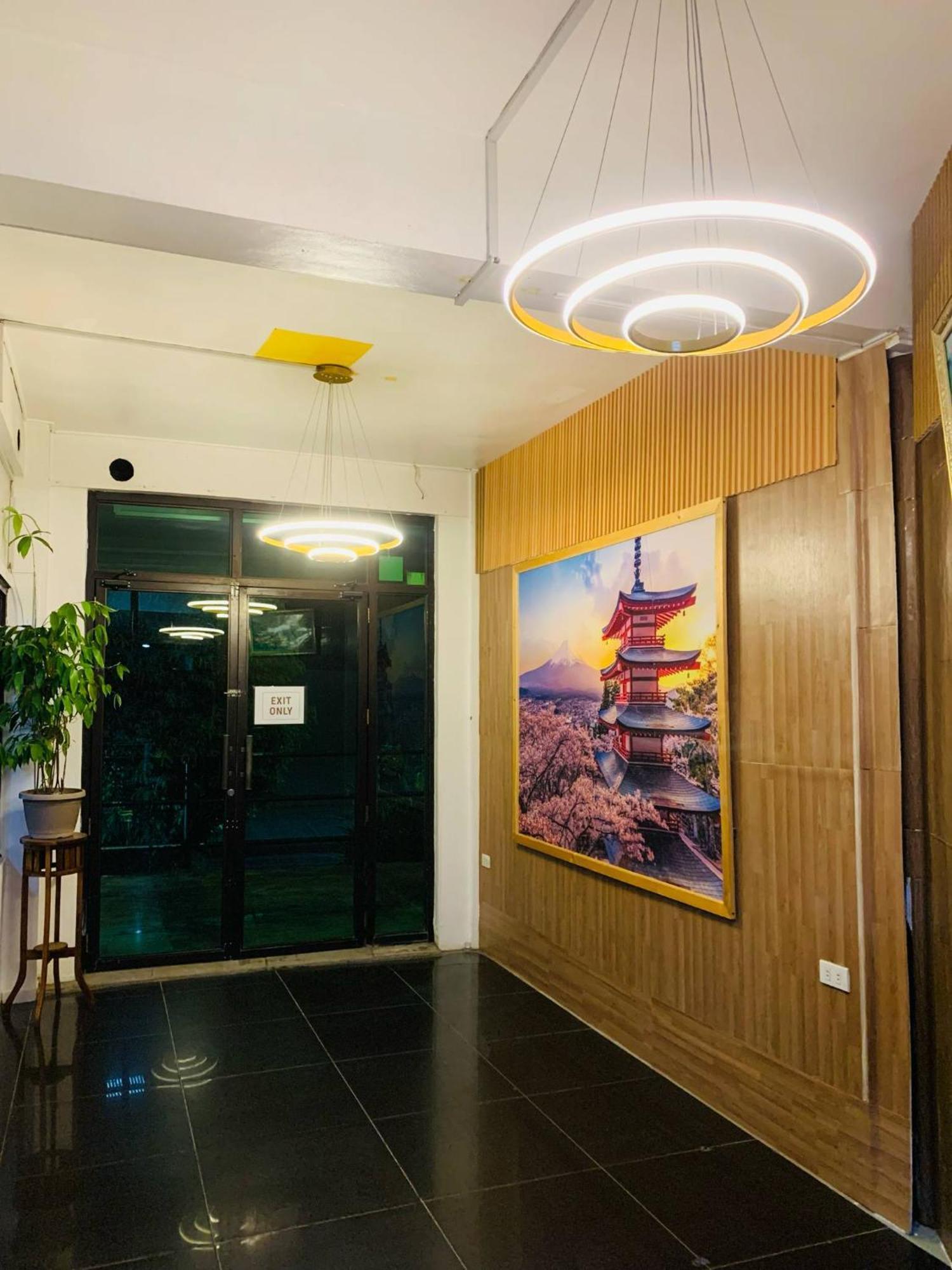 Axis Pension Hotel マクタン エクステリア 写真